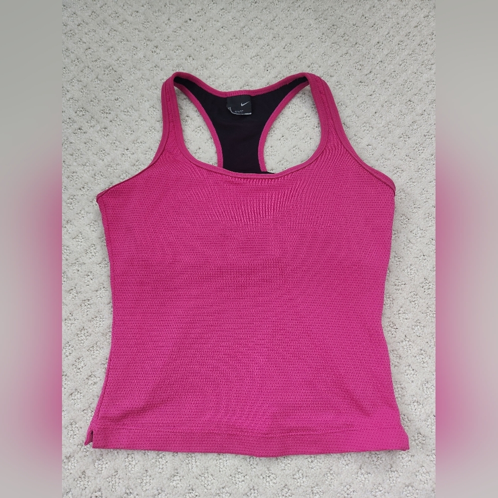 Nike Women's Balance Racerback Tank‎ Top Fuchsia Flash Pink - Size Medium